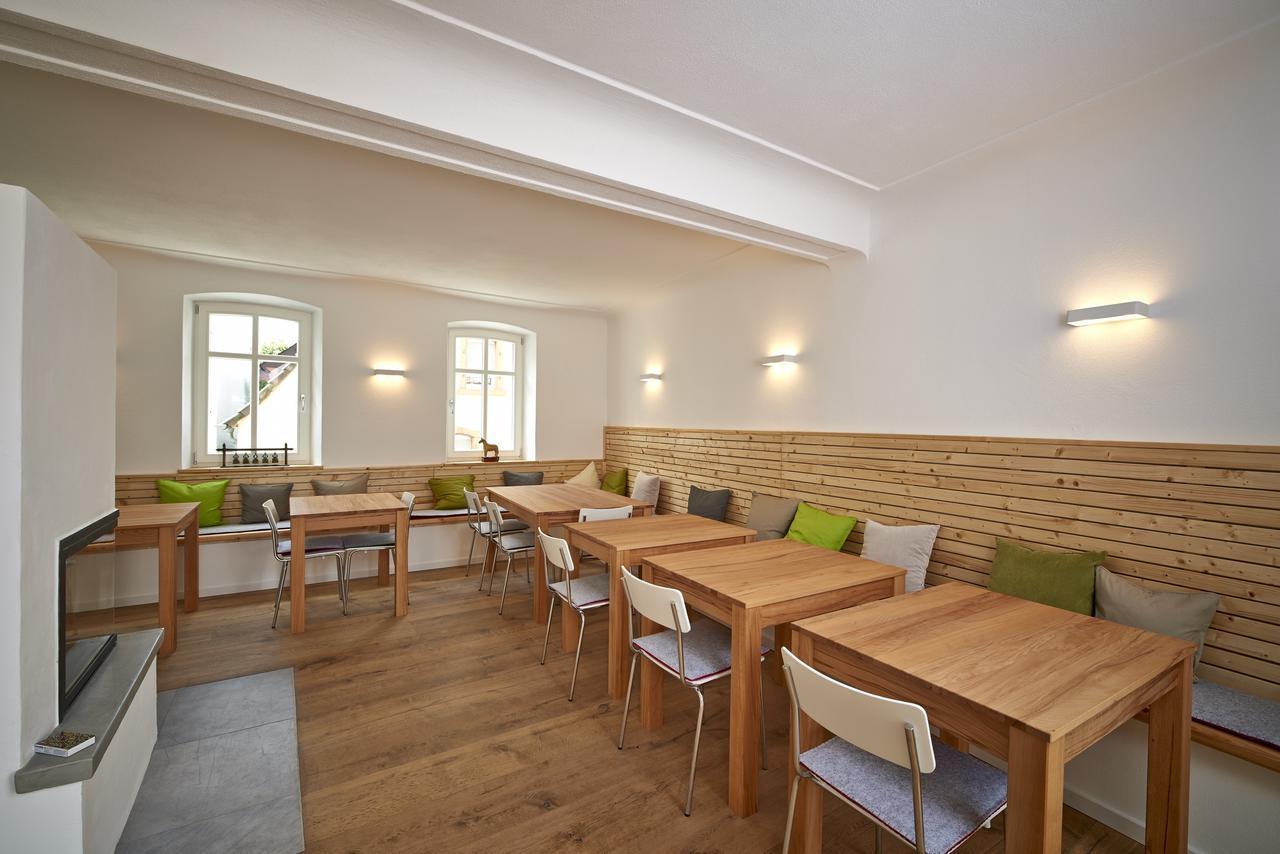 וויסנהאים אם ברג Rothfuss Hotel מראה חיצוני תמונה