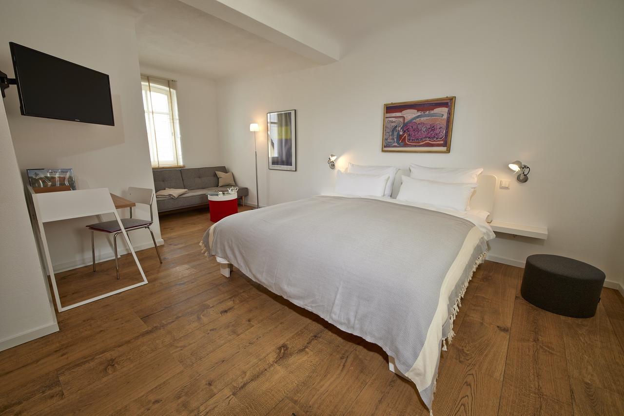 וויסנהאים אם ברג Rothfuss Hotel מראה חיצוני תמונה
